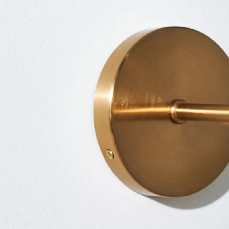 Close view of the brass wall plate