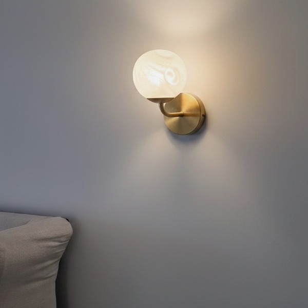 Customer bedroom photo with Modo wall sconce