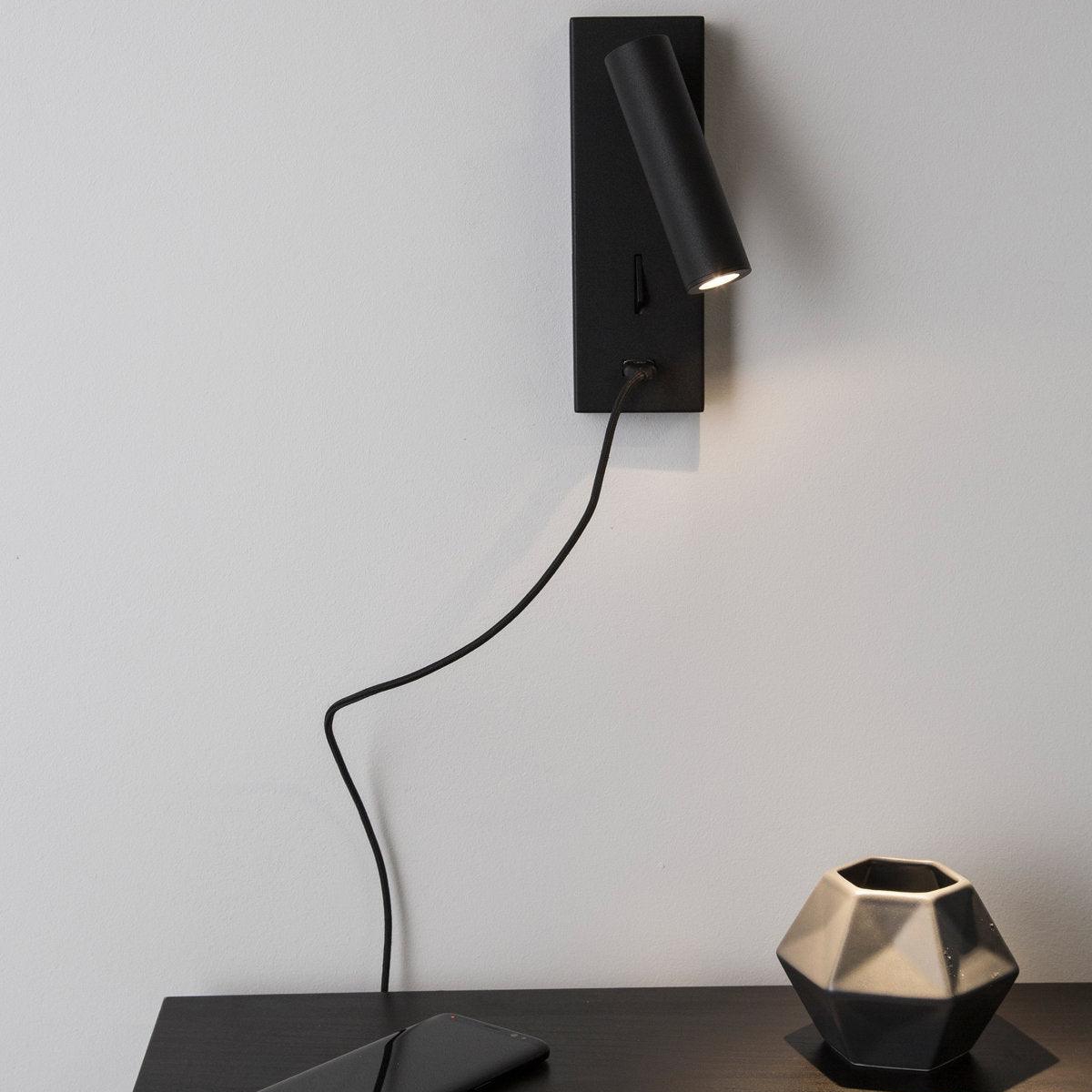 Fuse USB Sconce en pared con cable