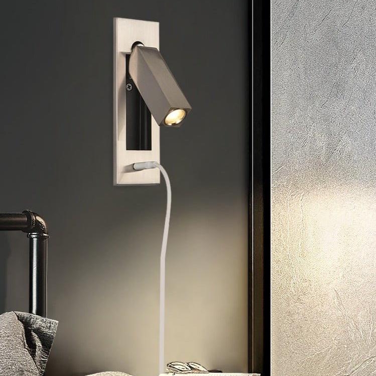 Fuse USB Sconce instalado en pared