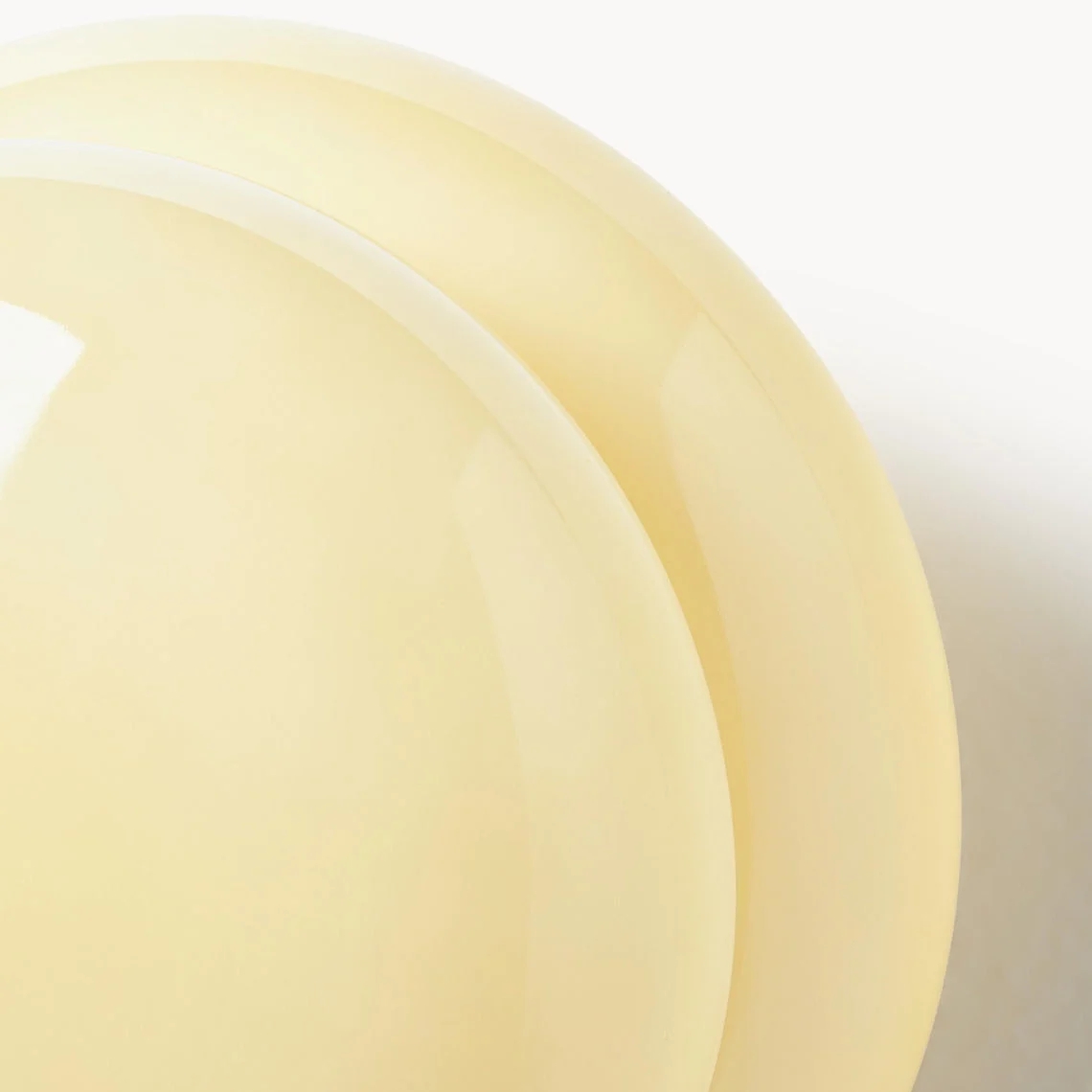 Detalle de cristal opalino amarillo