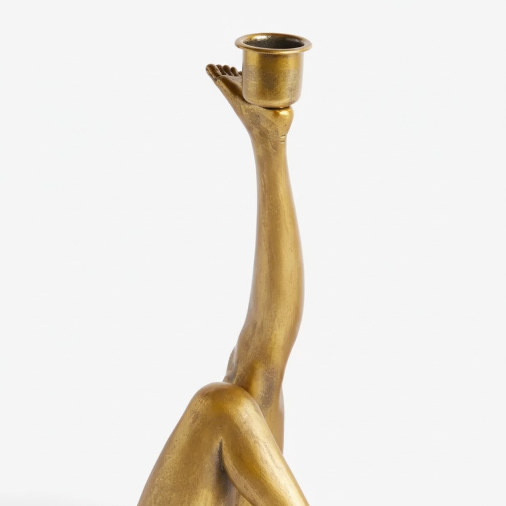 Detalle de medidas del candelabro Kickra