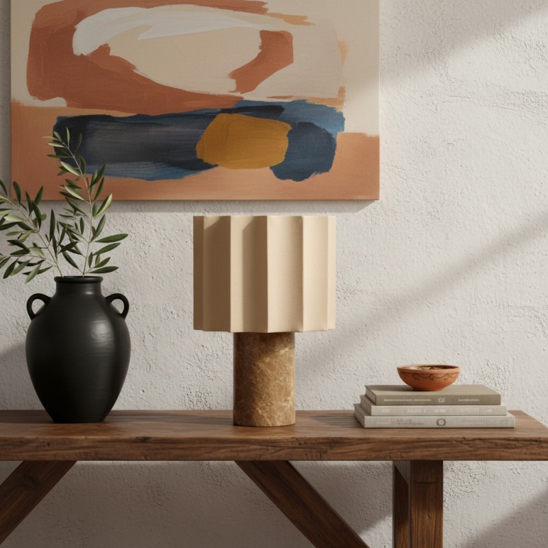 Lámpara Cavilon con arte mural y mesa decorativa